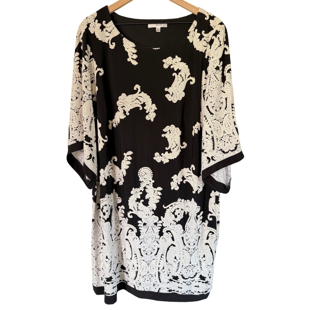 Studio One Black‎ & White Paisley Kimono Sleeve Shift Dress | Plus Size 1X